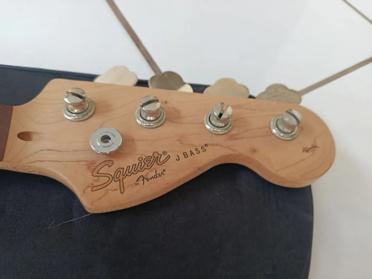 Contra baixo SQUIER afinit - Foto 4