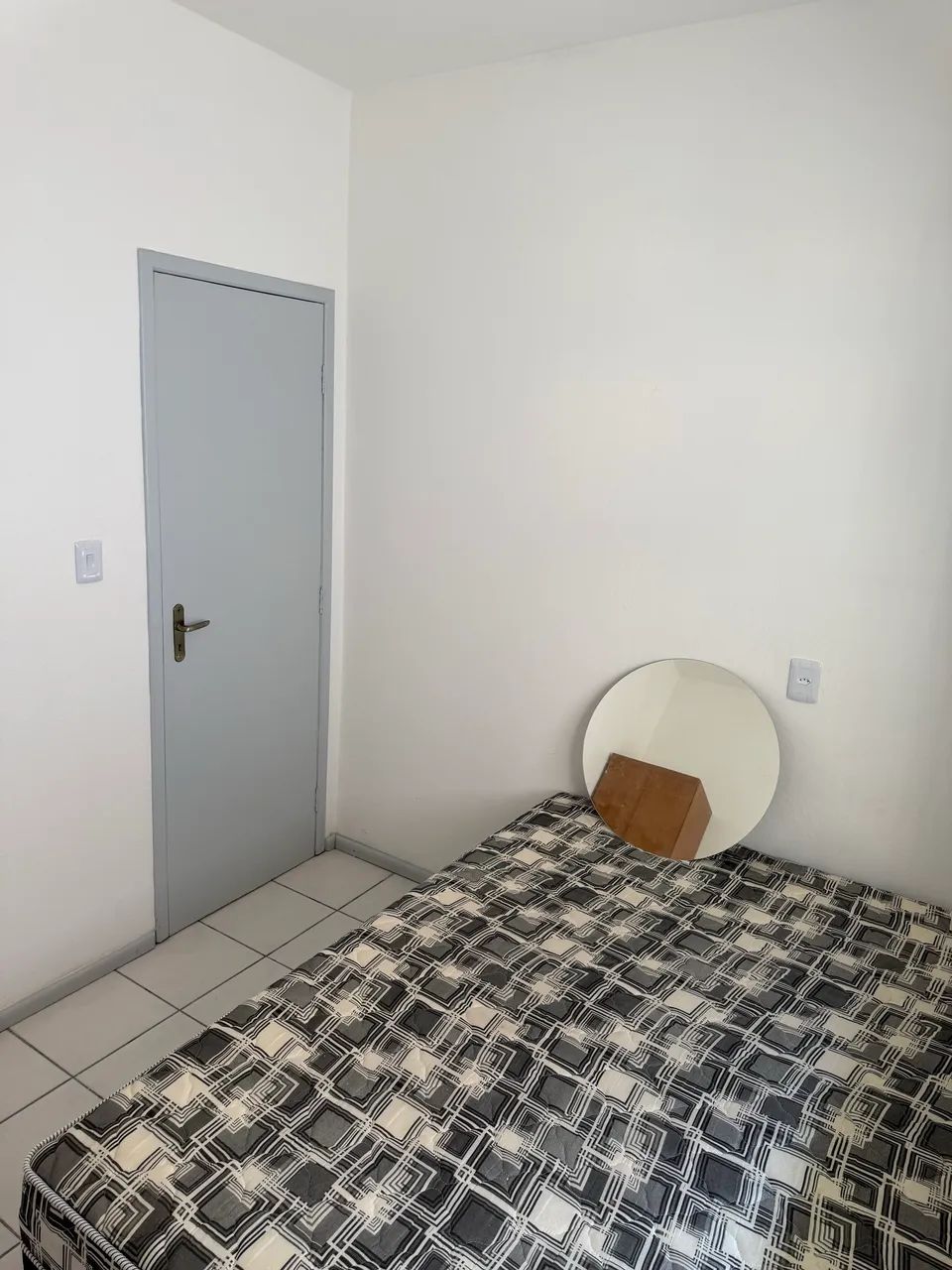 KITNET MOBILIADA PARA ALUGAR | CAPOEIRAS - FLORIANÓPOLIS