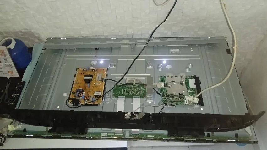 Peças sortidas de Tv LG 50 Polegadas 50KU6520psa - Foto 3