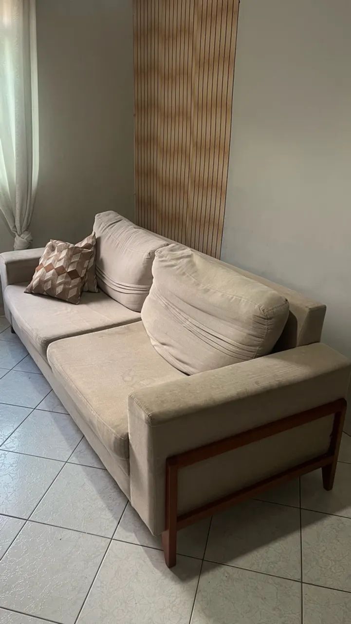 Vendo sofá M130 4 lugares 220cm linho beje 