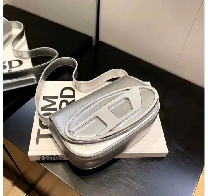 Bolsa de Luxo Importada Diesel - Foto 6