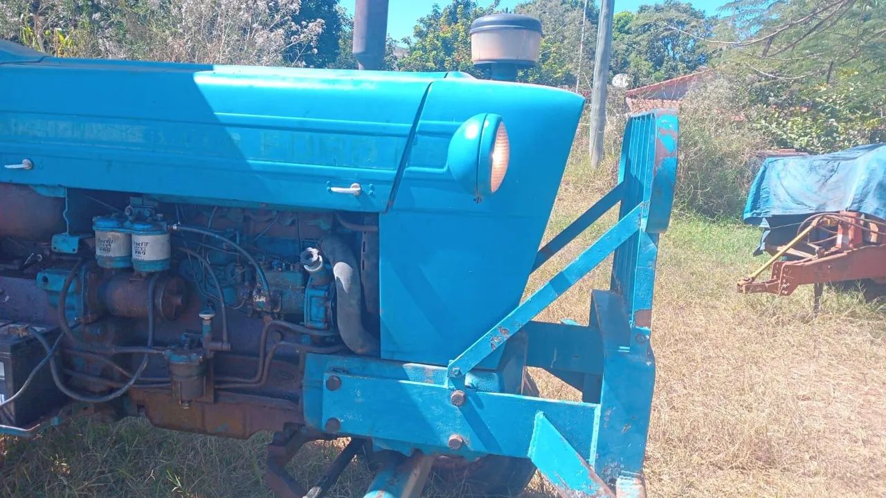Trator Ford 6600 - Foto 2