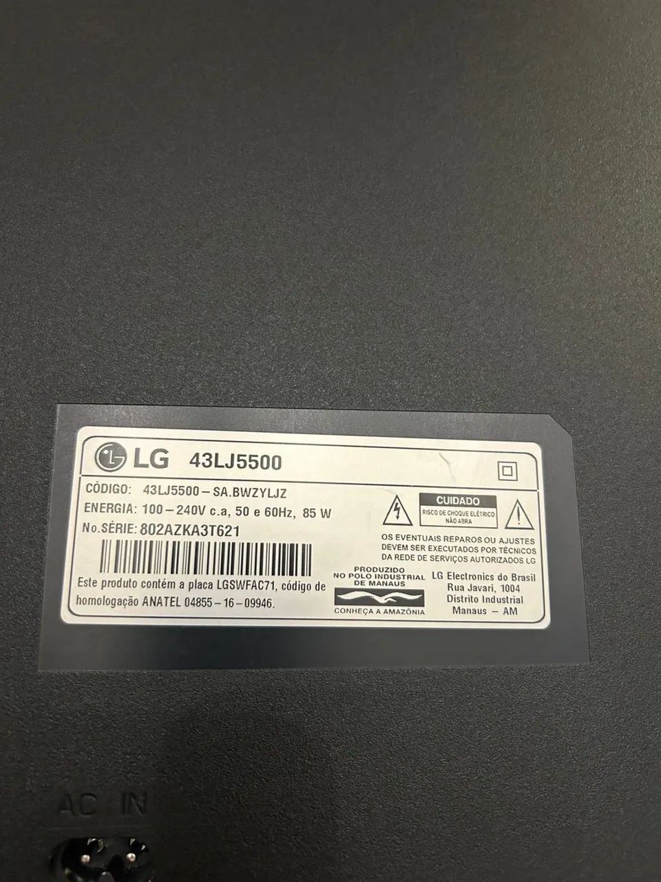 VENDO SMART TV 42 POLEGADAS. Televisão LG, com diversos aplicativos.)