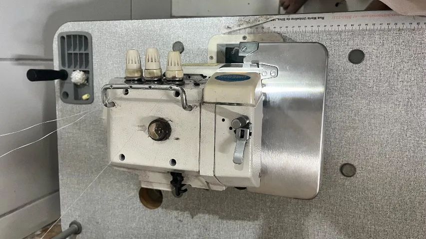 Máquina de costura - Foto 4