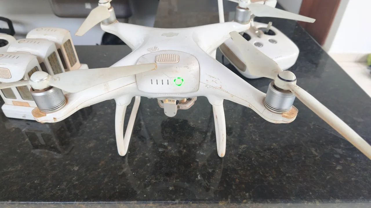 DJI Phantom 4 drone  - Foto 4