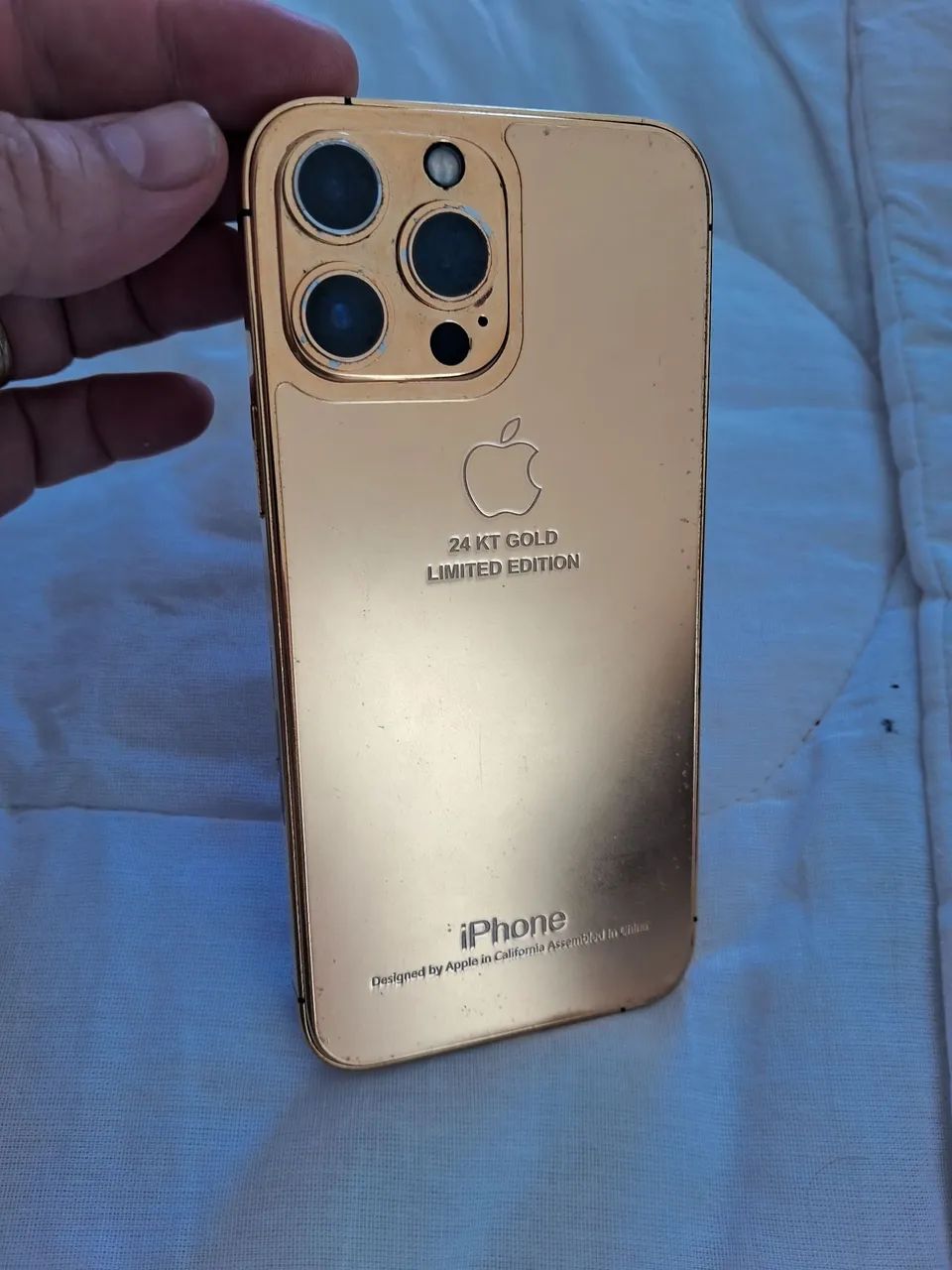 IPHONE 13 PRO MAX FOLHEADO A OURO  - Foto 2