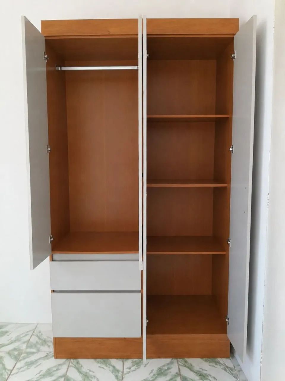 Guarda-roupa à Venda  - Foto 2