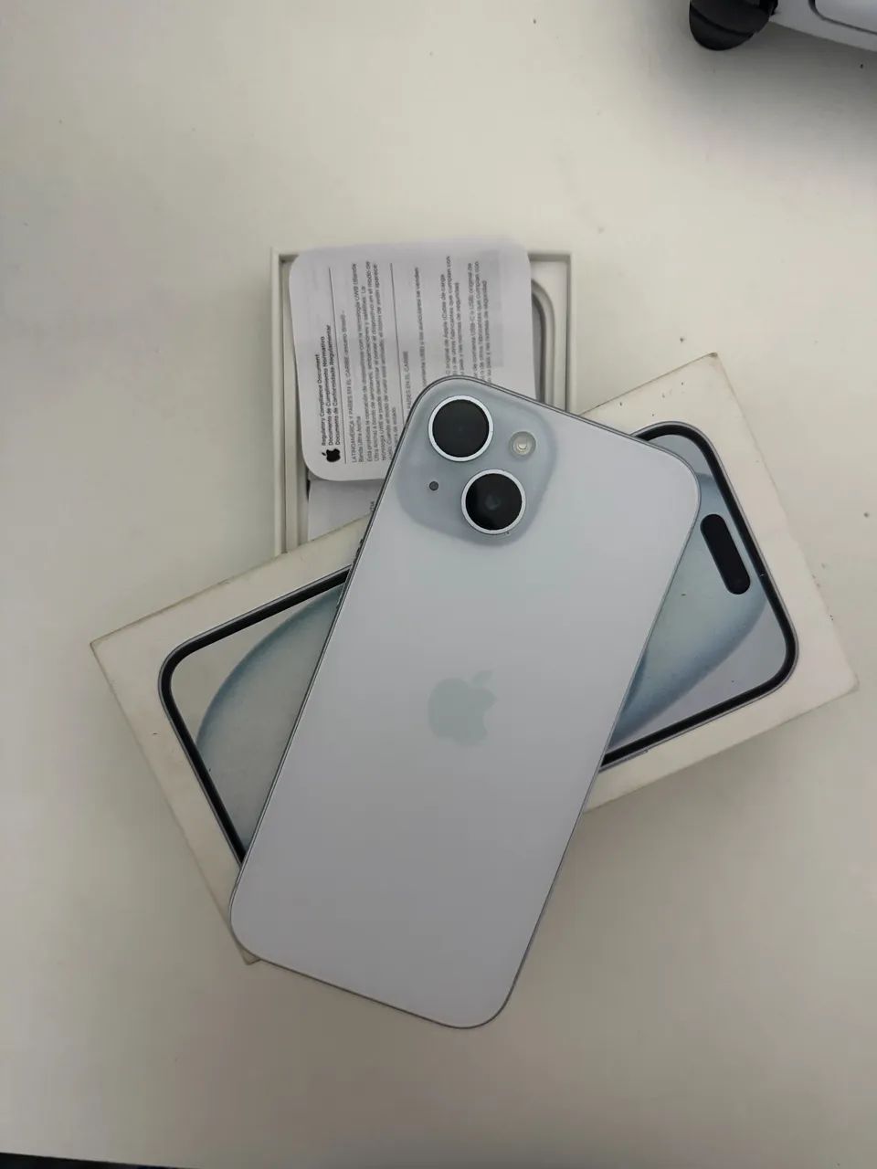 iPhone 15 (Blue) Novo