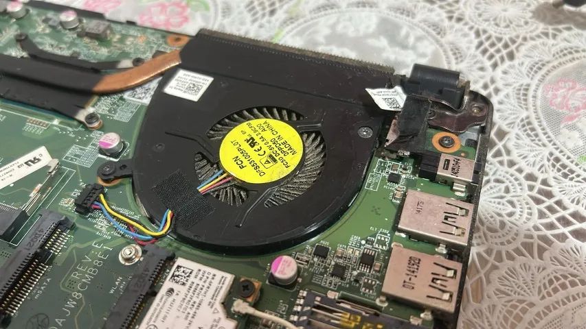Dell Vostro 5480 P/Retirada de Peças - Foto 4