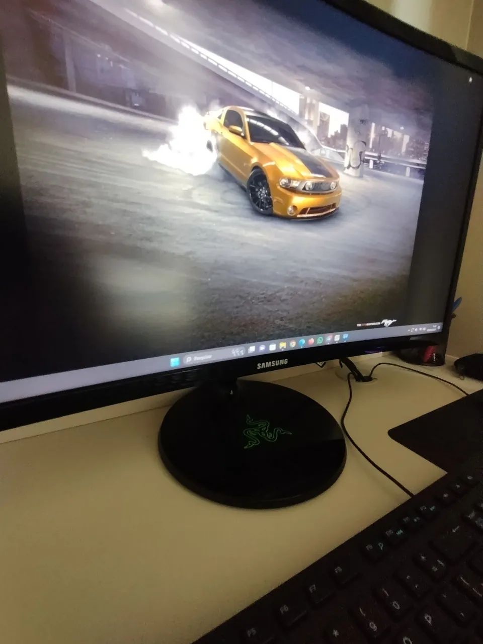 Monitor CURVO SAMSUNG 27" FHD; HDMI/VGA FREESYNC CF390 - Foto 3