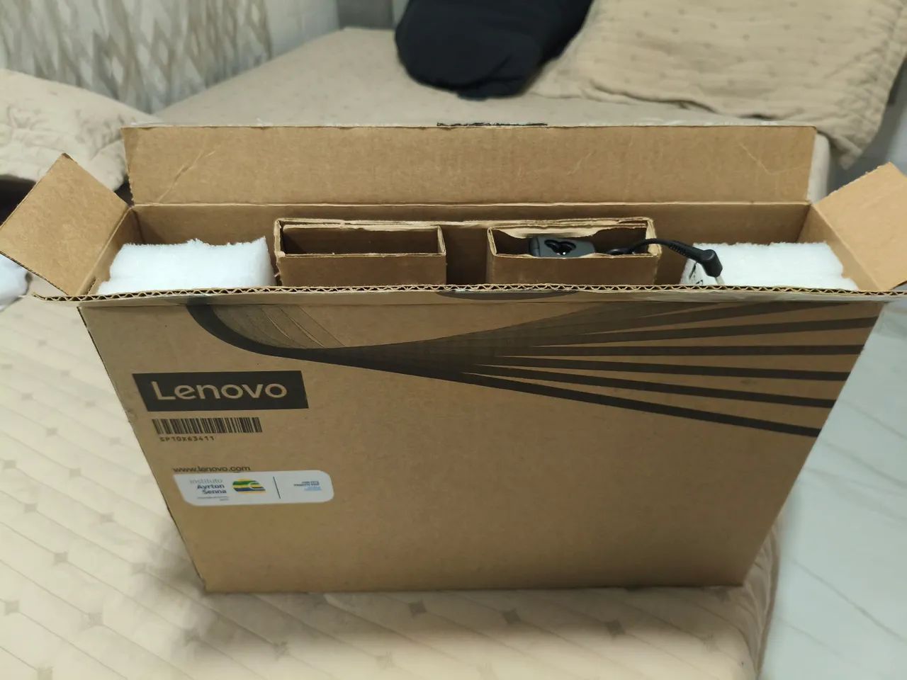 Notebook Lenovo  - Foto 3