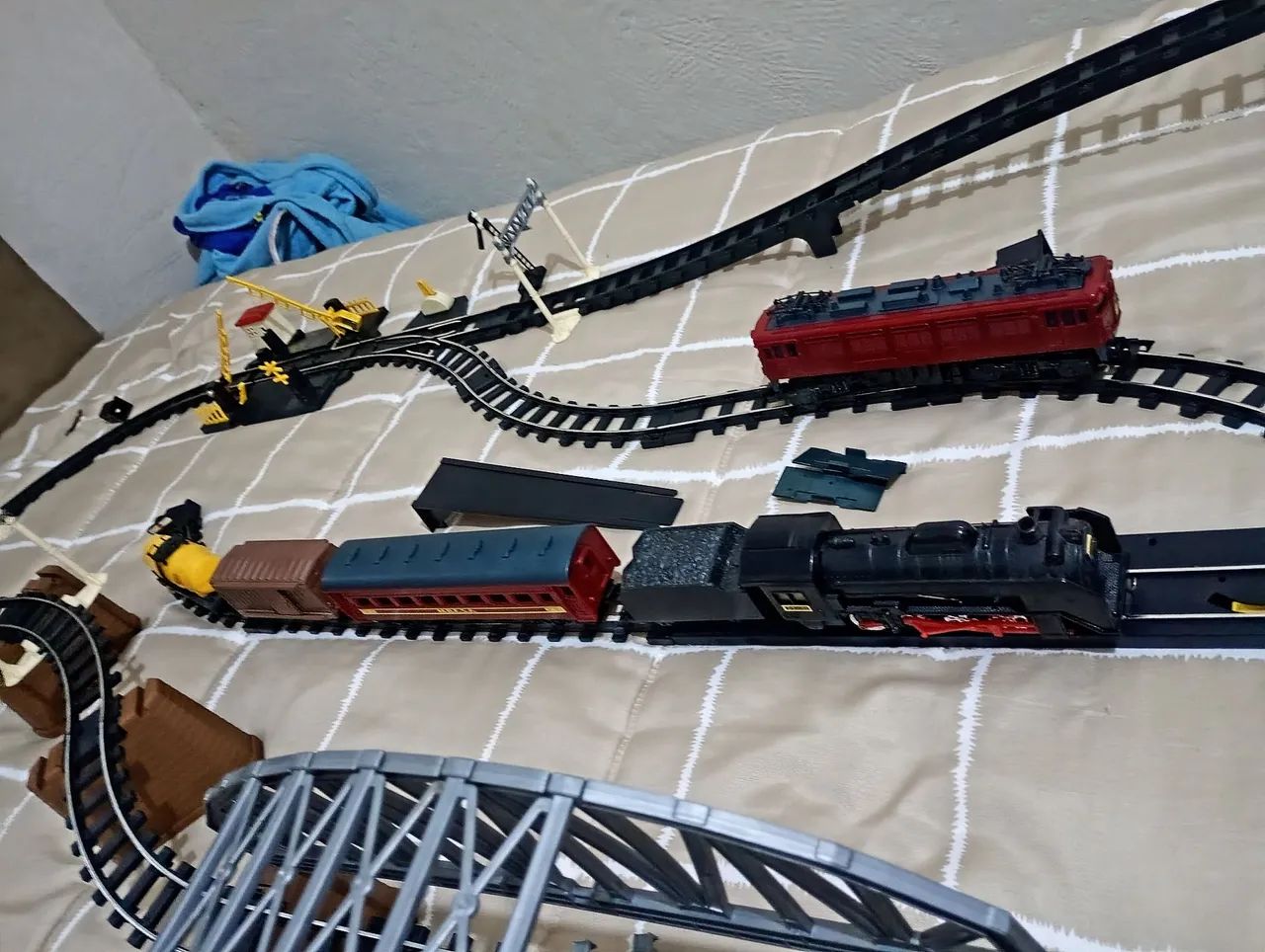 Ferrorama xp1500 com 2 locomotiva funcionando perfeitamente  - Foto 2
