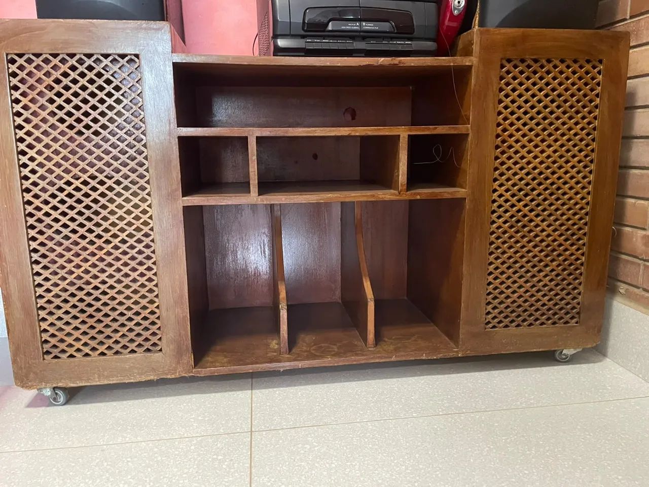 Estante de som vintage