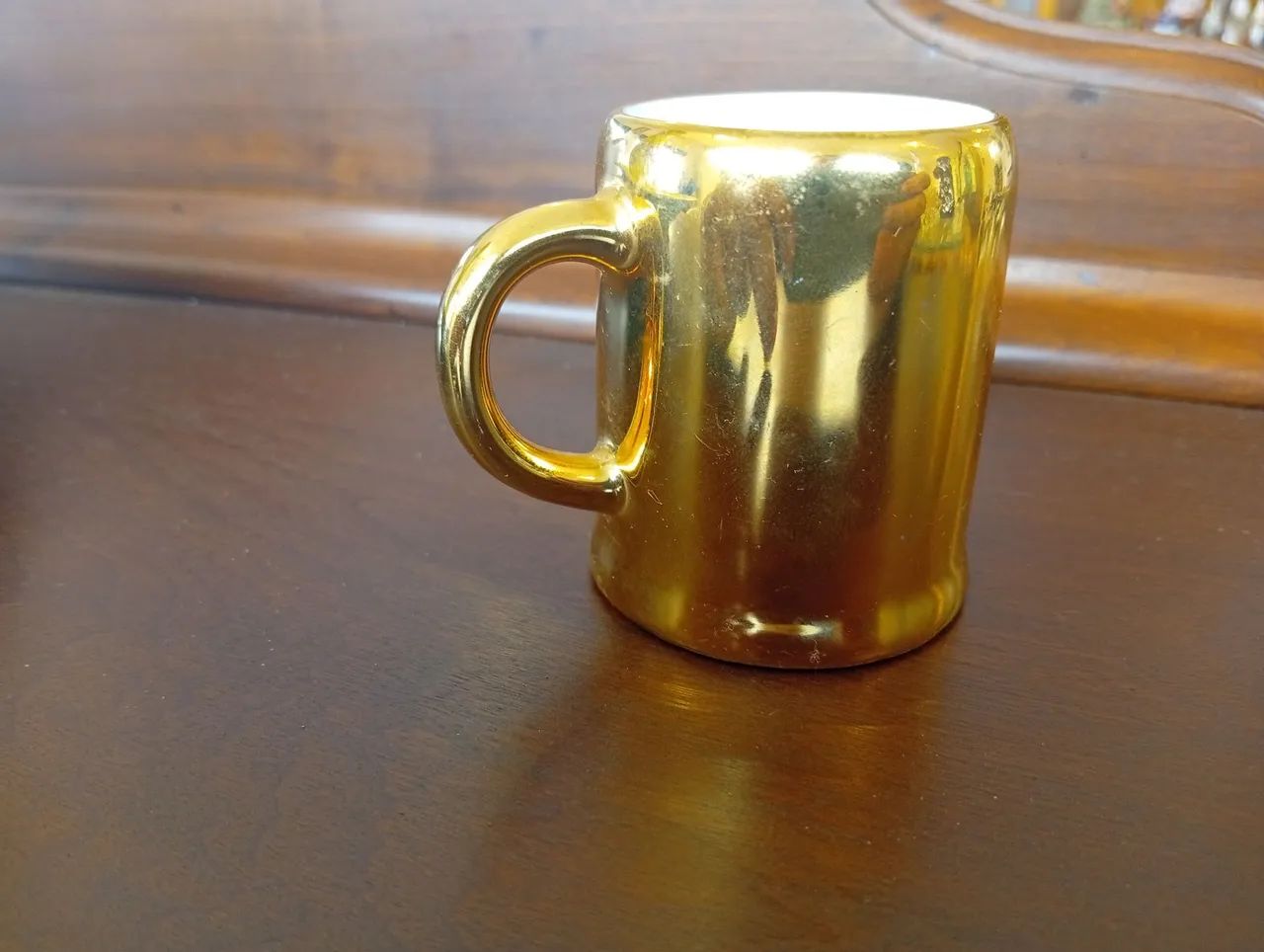 Caneca alemão trabalhada no ouro 24kl - Foto 3