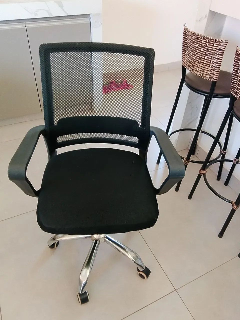 Cadeira escritório  - Foto 2