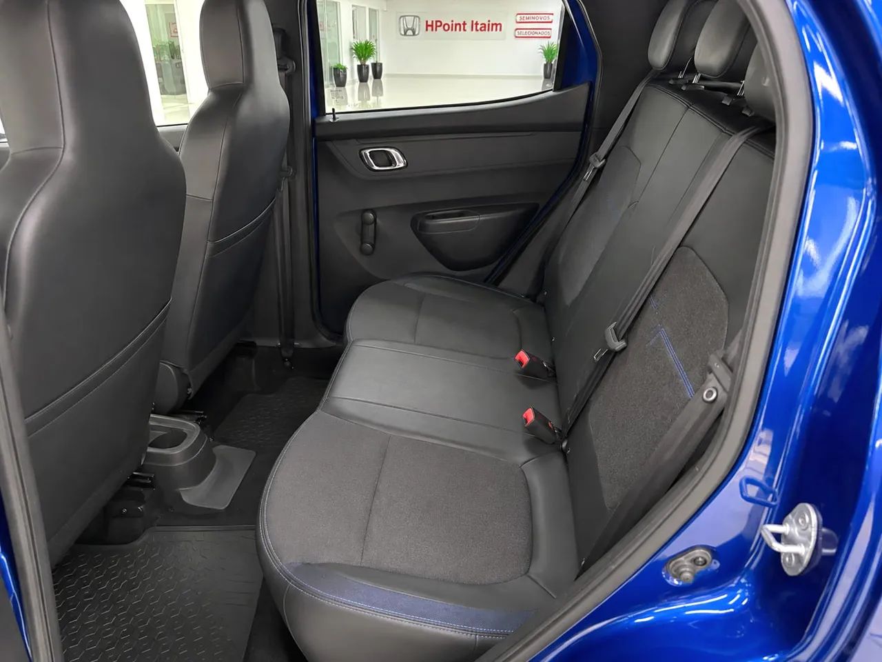 Renault Kwid 1.0 Intense, foto 13 de 15