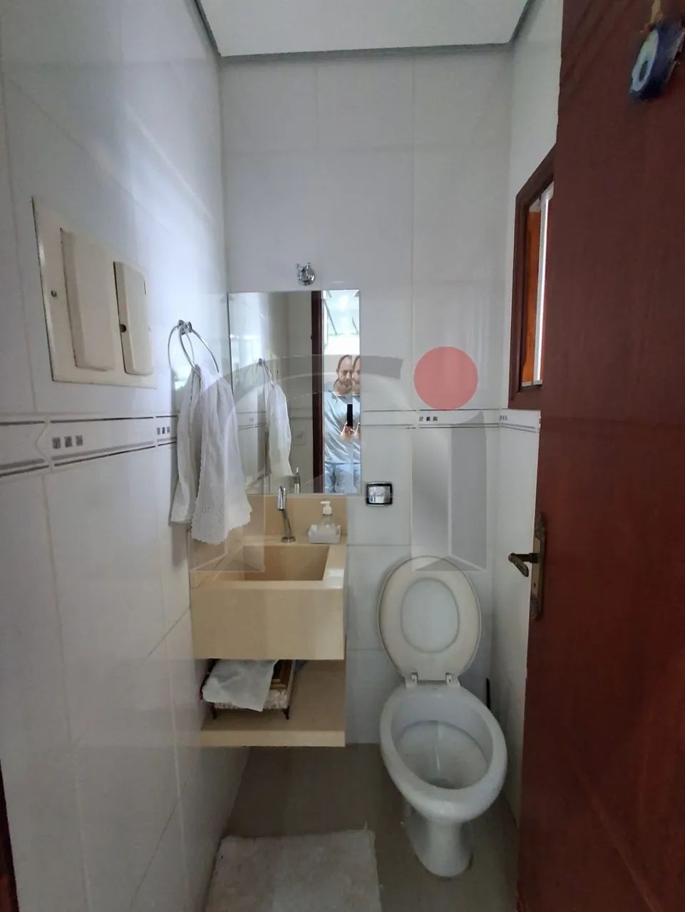 CASA COM PISCINA E ESPAÇO GOURMET RECÉM REFORMADA - Foto 3