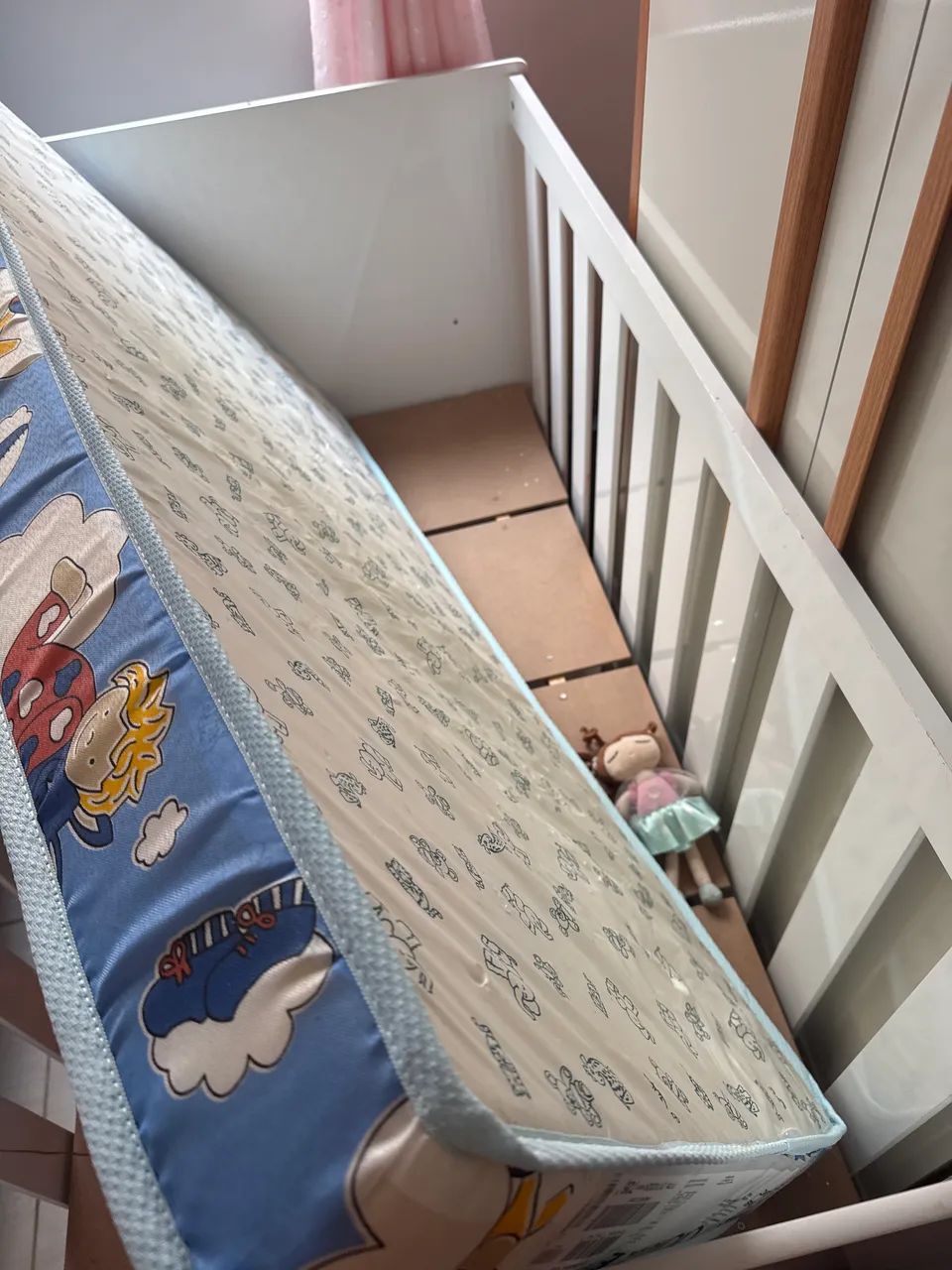 Berço infantil com colchão nunca usado  - Foto 3