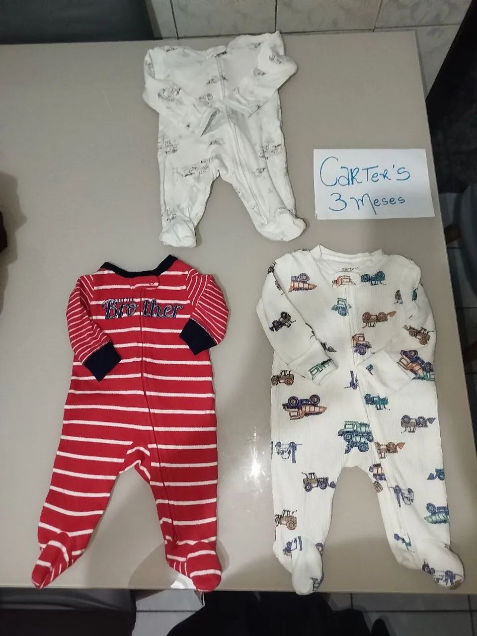 Lote macacão carters 3 meses - Foto 6