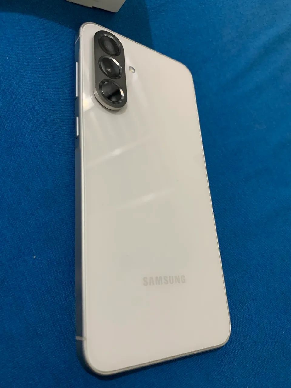 Samsung A56 Branco 256GB Celular  - Foto 5