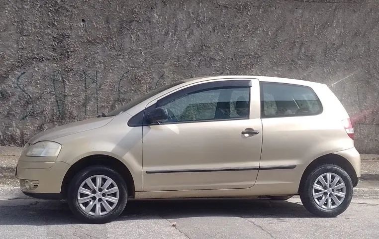 Volkswagen Fox City 1.0mi/ 1.0mi Total Flex 8V 3P 2004