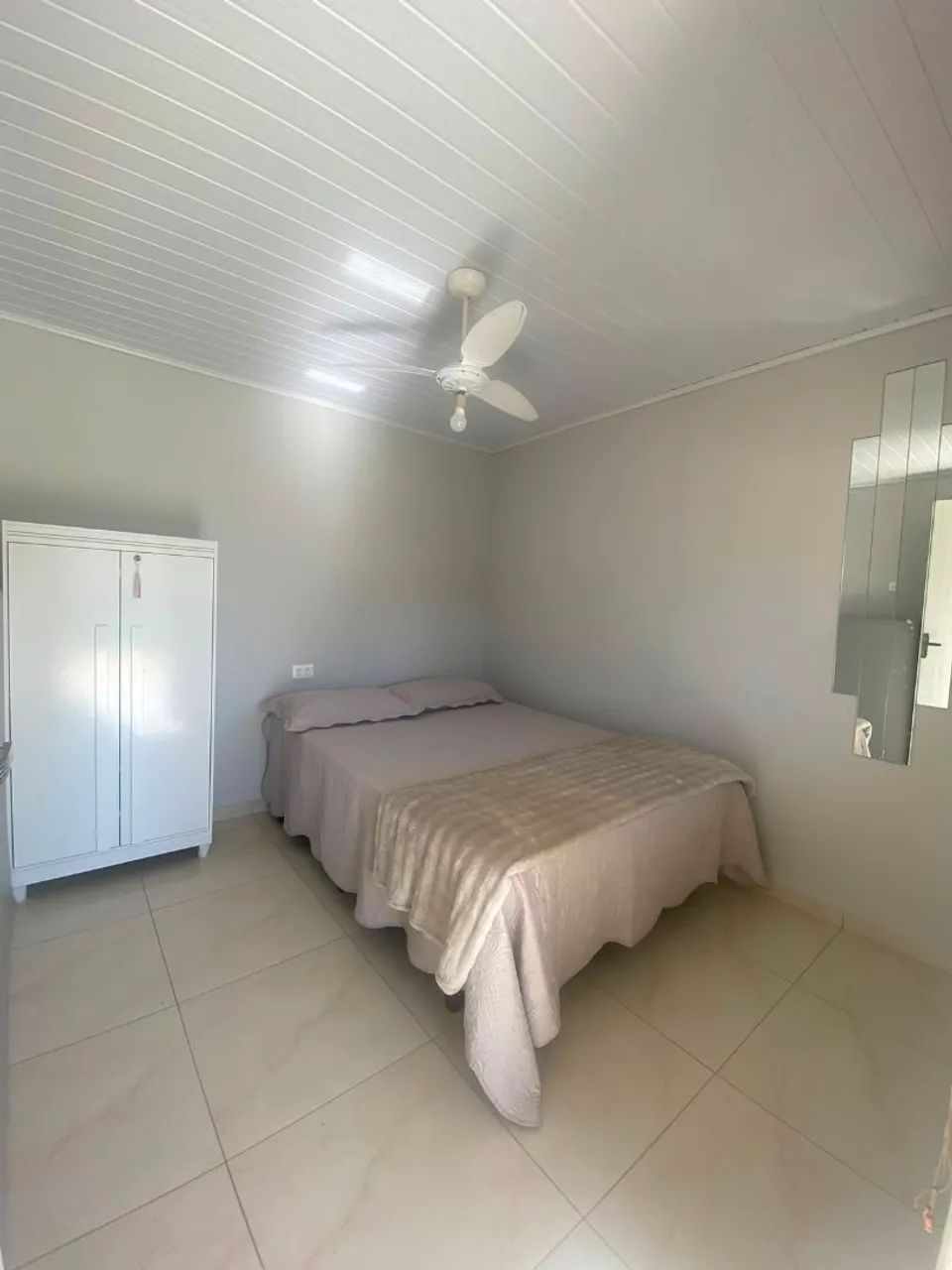 Sobrado com 6 quartos na Barra do Saí! - Foto 5