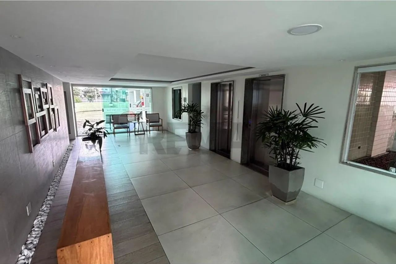 "Apartamento 2 Quartos na Torre, Recife - Imperdível!"
