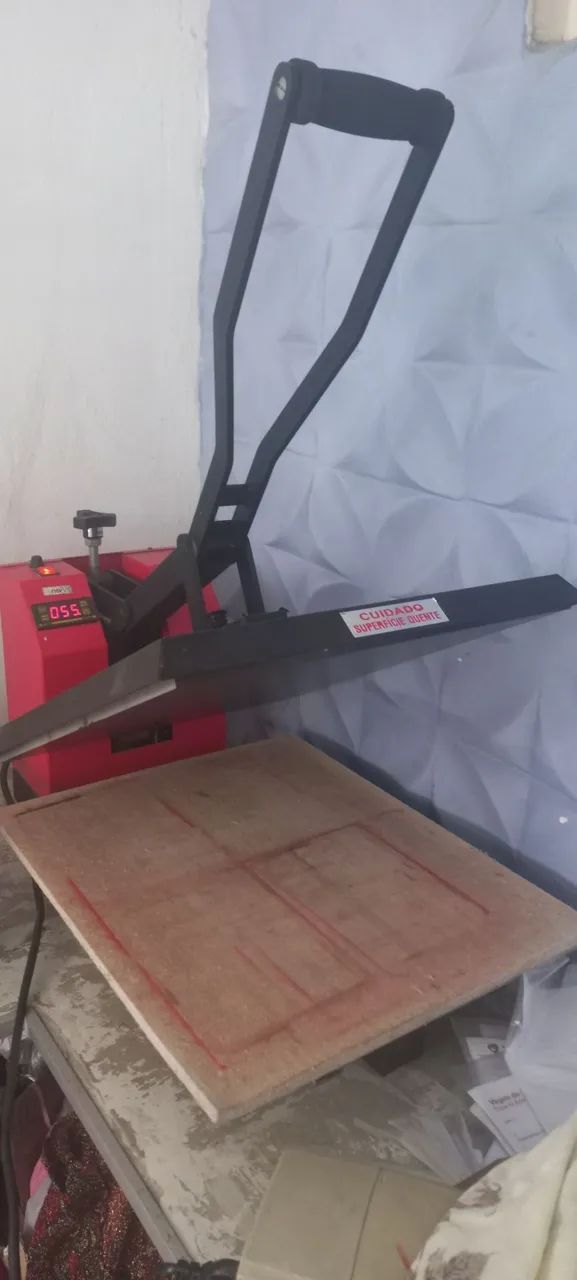 Prensa em perfeito estado de conservação. - Foto 4