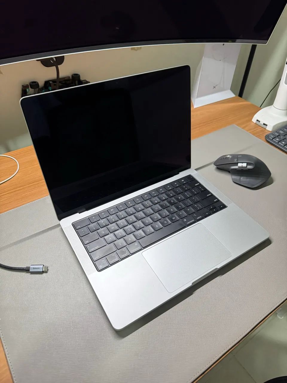 Apple Macbook Pro M2 Pro 16gb 512gb silver 120hz - Notebooks