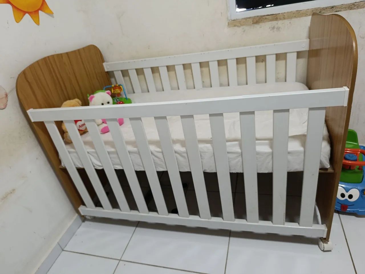 Berço americano com colchão 