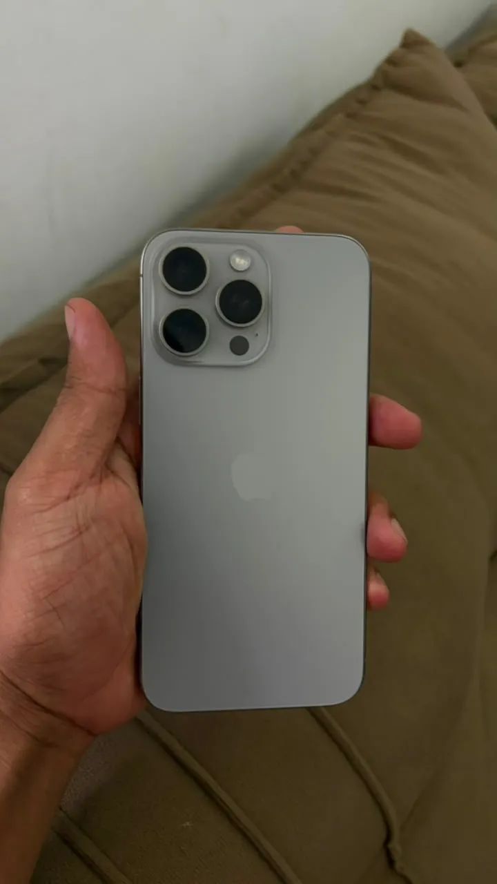 iPhone 15 pro Max - Foto 2
