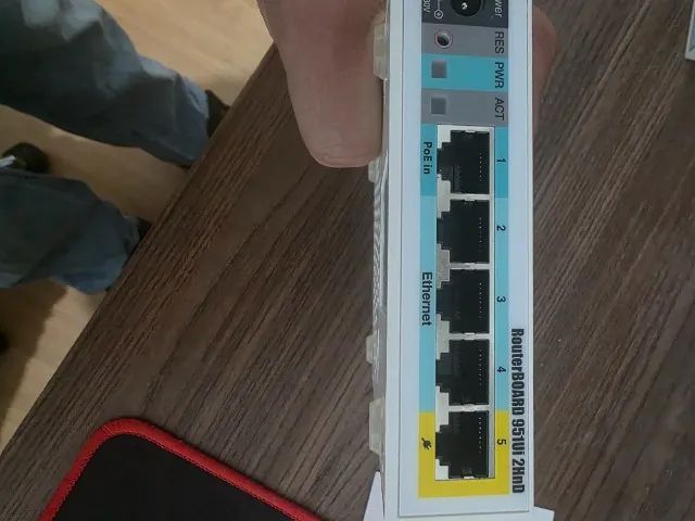Mikrotik RB951UI-2HnD - Foto 3