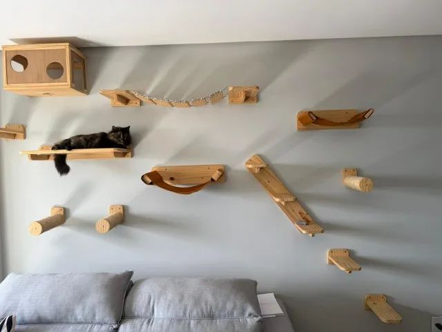 Playground para GATOS de MADEIRA. Arranhadores, Redes, casinha e ponte. CATBOSS