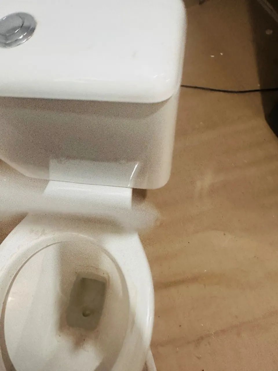Bacia sanitária com caixa acoplada celite  - Foto 2
