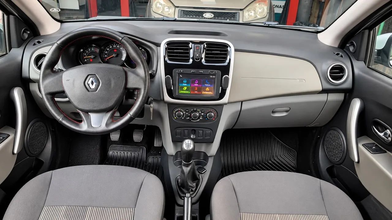 Renault Logan Expression Flex 1.0 12V 4P 2017 - Foto 4