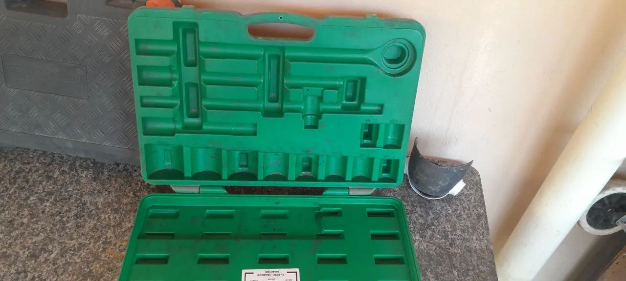 Vendo duas maletas de ferramentas uma bellzer e a outra gedore - Foto 2