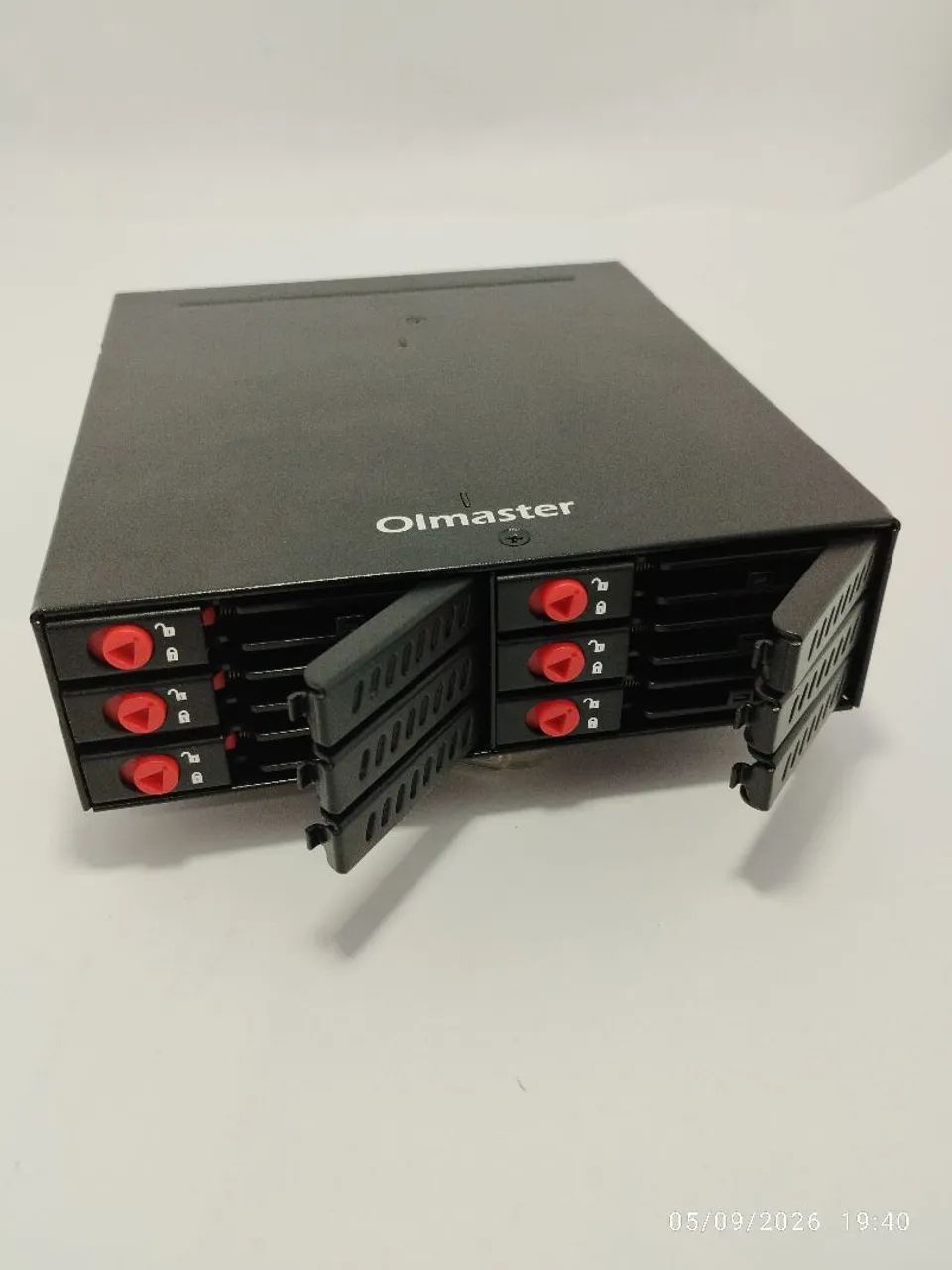 Gaveta para até 6 SSDs 2.5 polegadas marca Olmaster