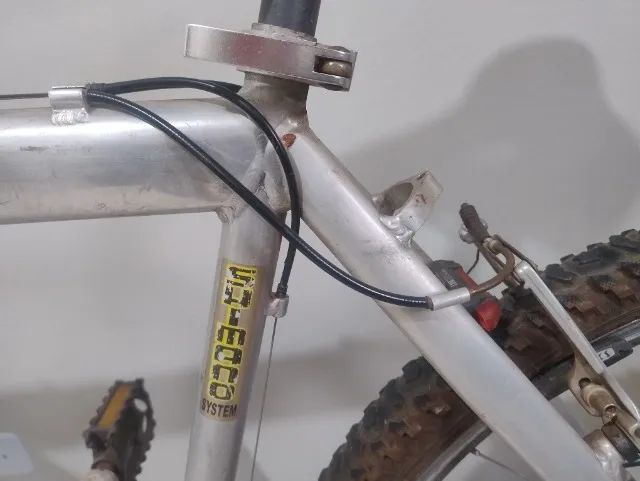 Bicicleta alumínio  - Foto 4