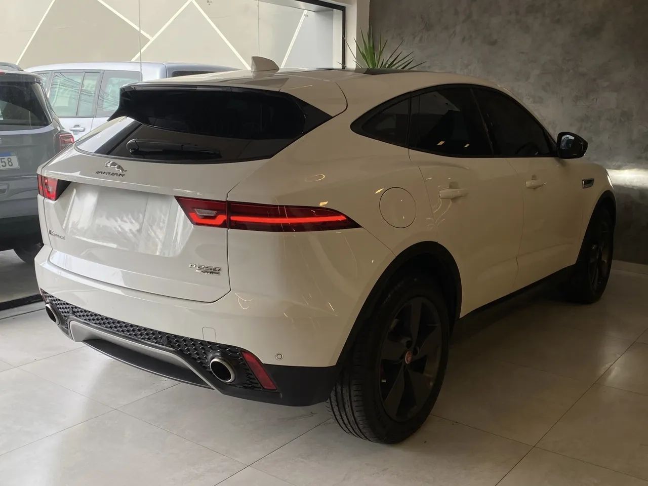 Jaguar E-Pace S 2.0 AWD 249cv Flex AUT 2018 - Foto 5
