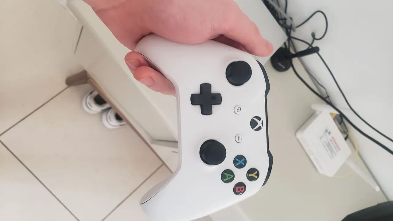 Xbox one s 500 gb  - Foto 2