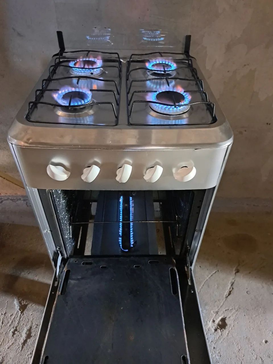 Fogão funcionando perfeitamente 
