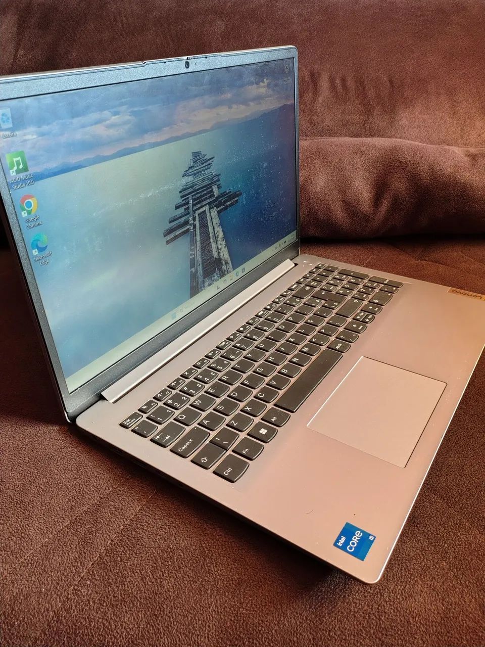 Notebook Lenovo core i5 12° geração com 8 gigas de ram com 512