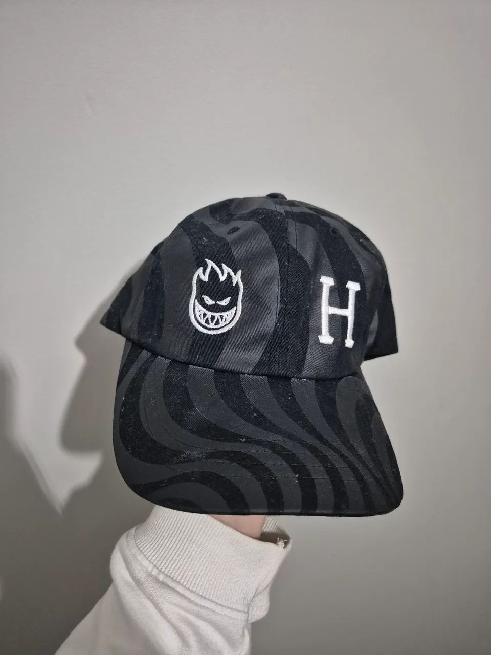 Boné Spitfire x HUF