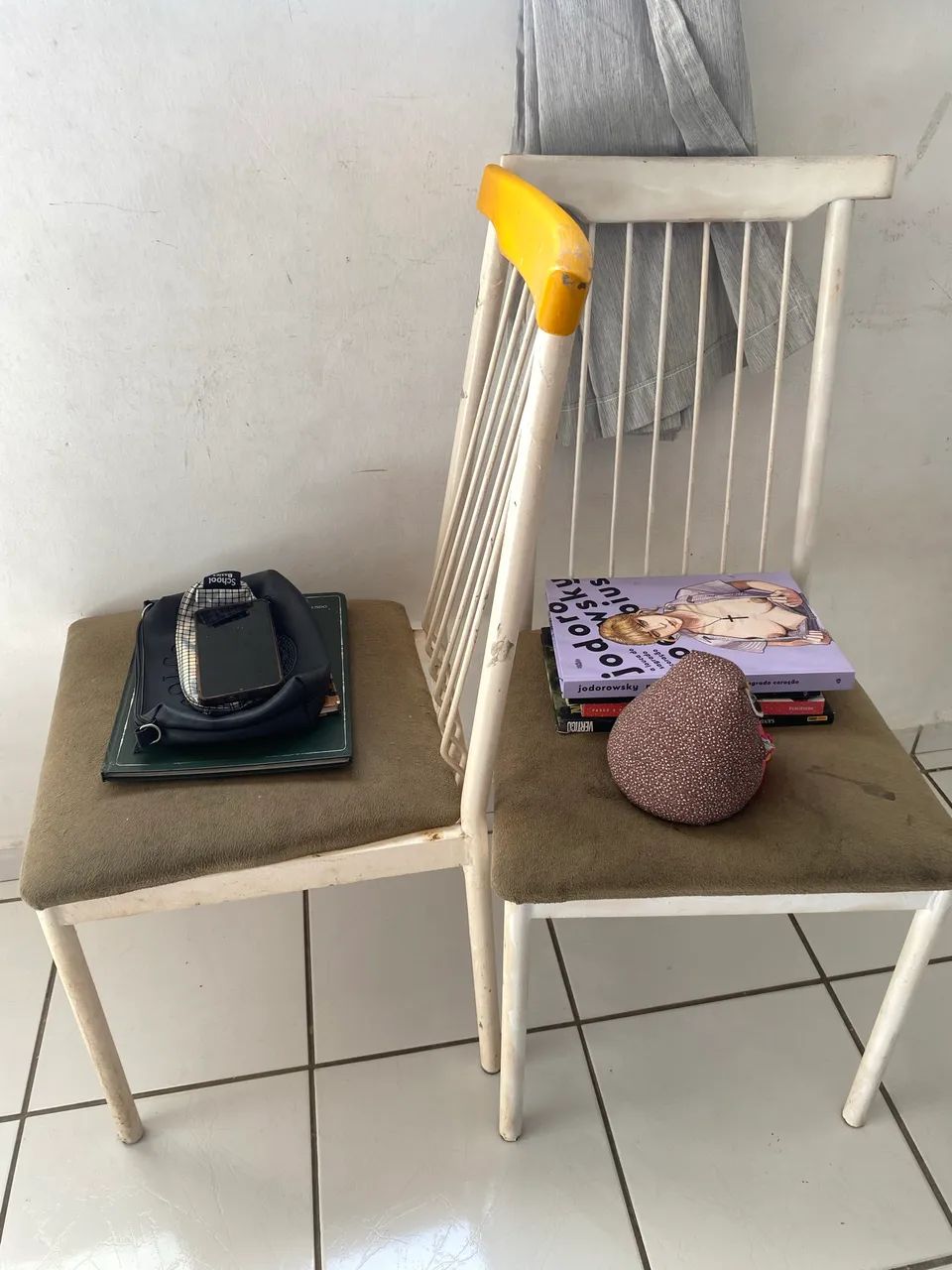 2 cadeiras usadas