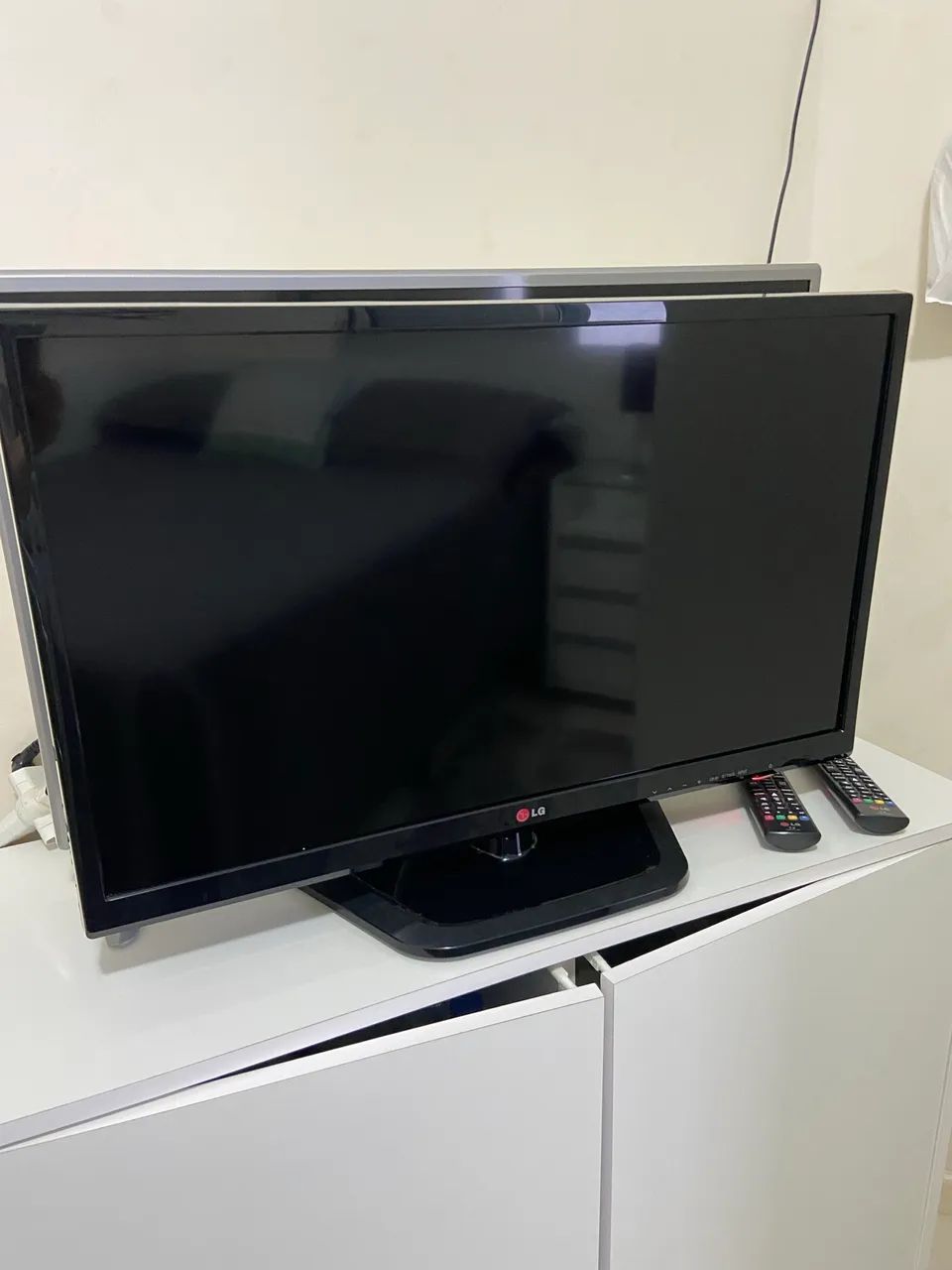 TV LG em ótimo estado de conservação 
