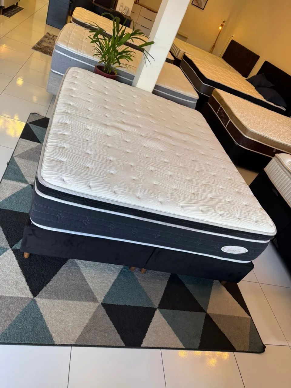 Cama Queen SIZE COM COLCHÃO MAXFLEX LÁTEX - Entrego! - Foto 4