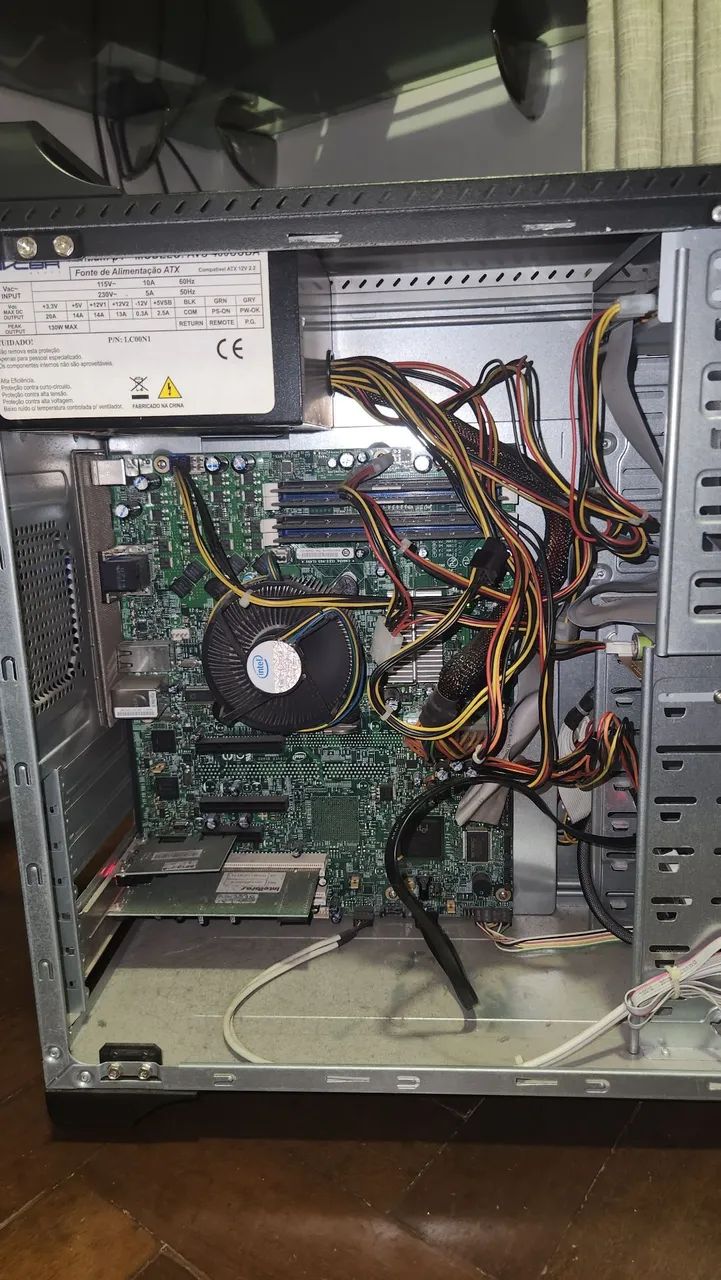 Computador Intel Xeon 3060 6g ram 128 gb SSD - Foto 2