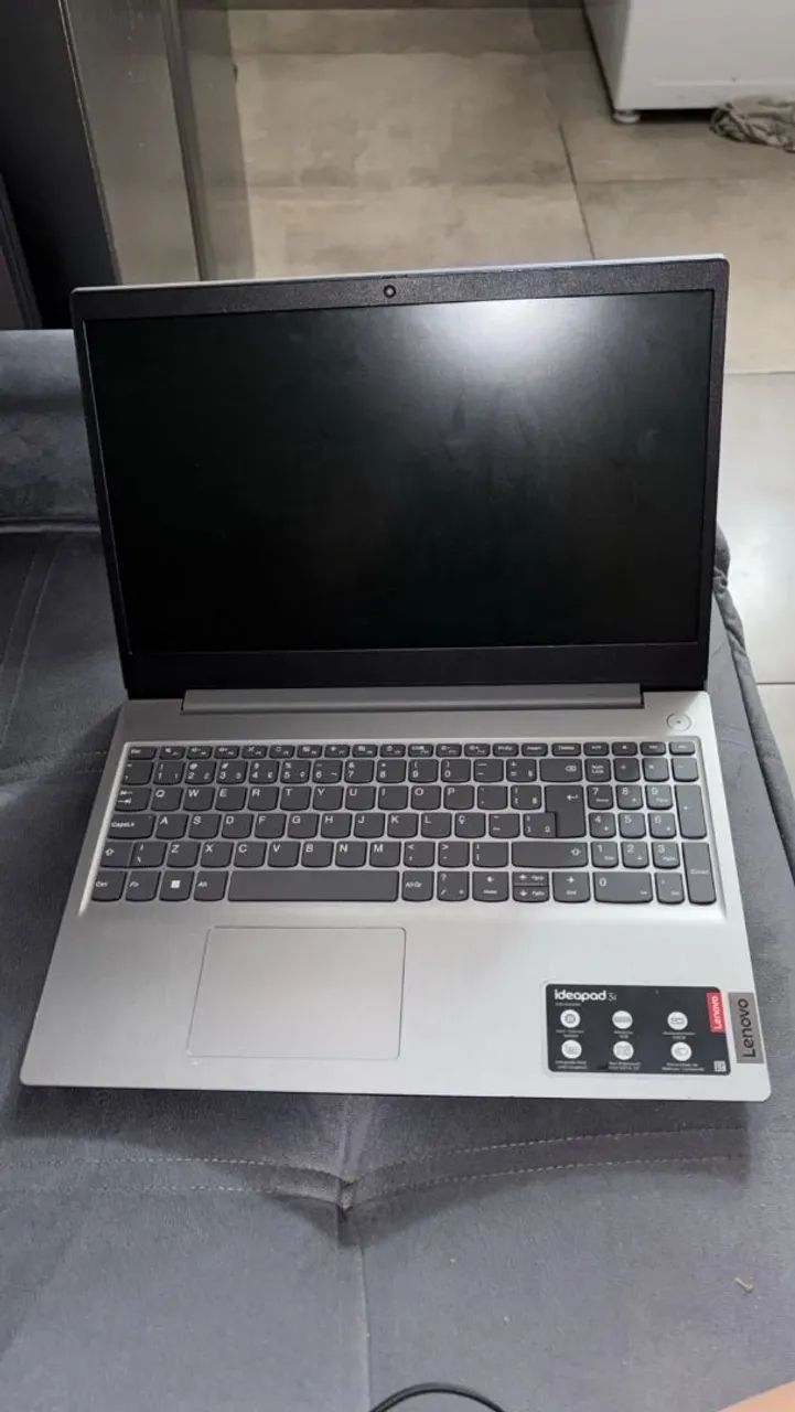 Vendo notebook lenovo pouco usado em perfeitas condições 