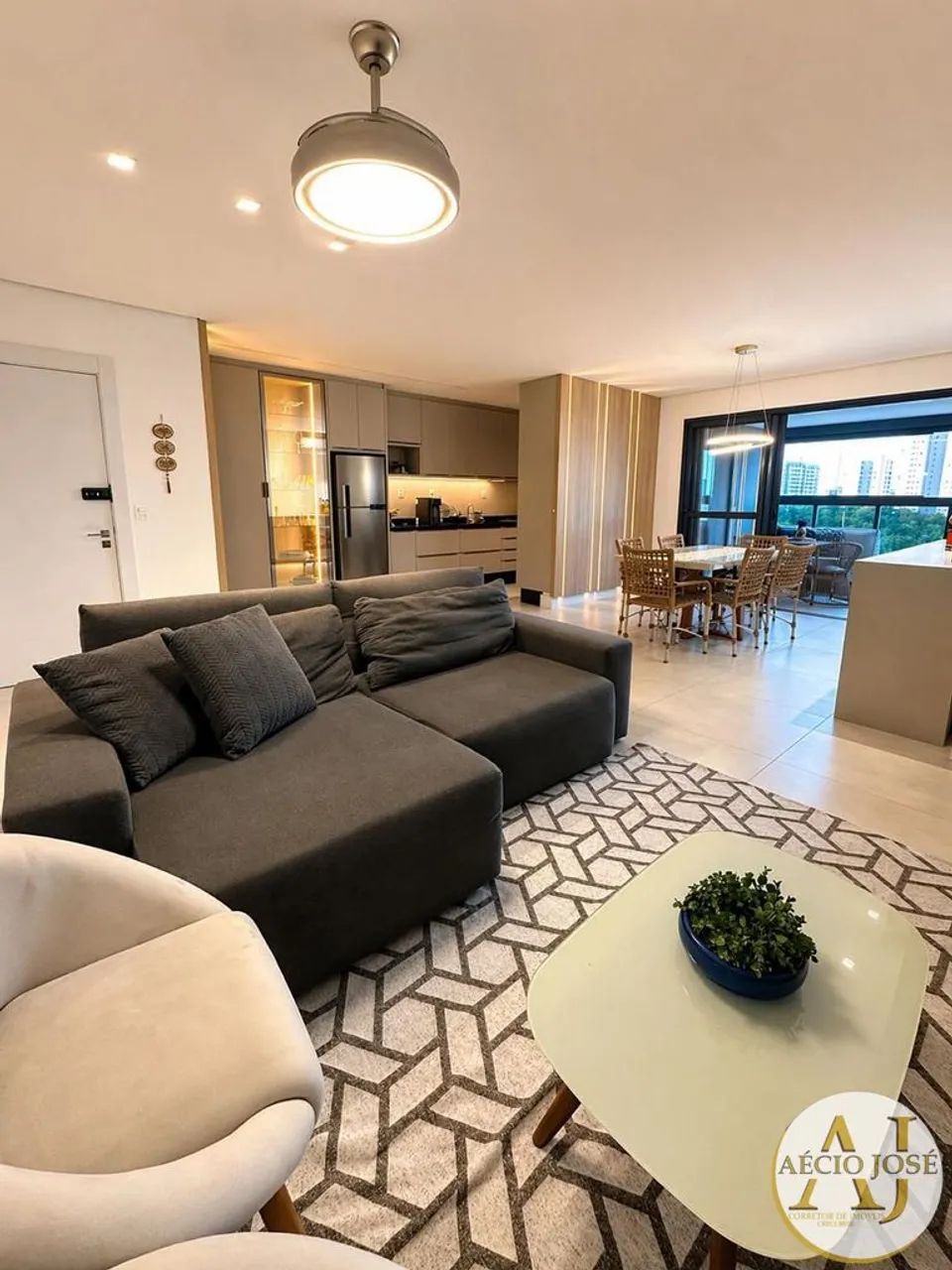 Vendo apartamento alto padrão edf Vox Plaenge - Foto 3
