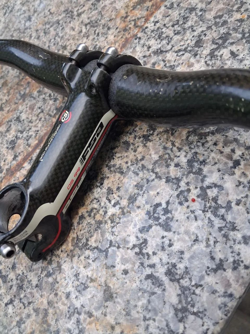 Guidon e avanço carbono  - Foto 3